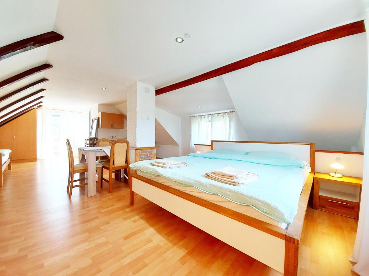 Peter'S Pine Cottage Korenica Εξωτερικό φωτογραφία
