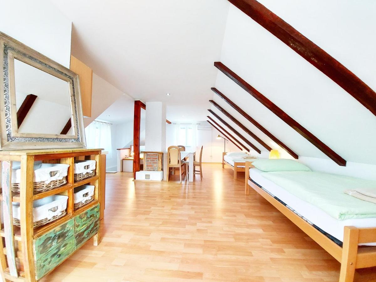 Peter'S Pine Cottage Korenica Εξωτερικό φωτογραφία