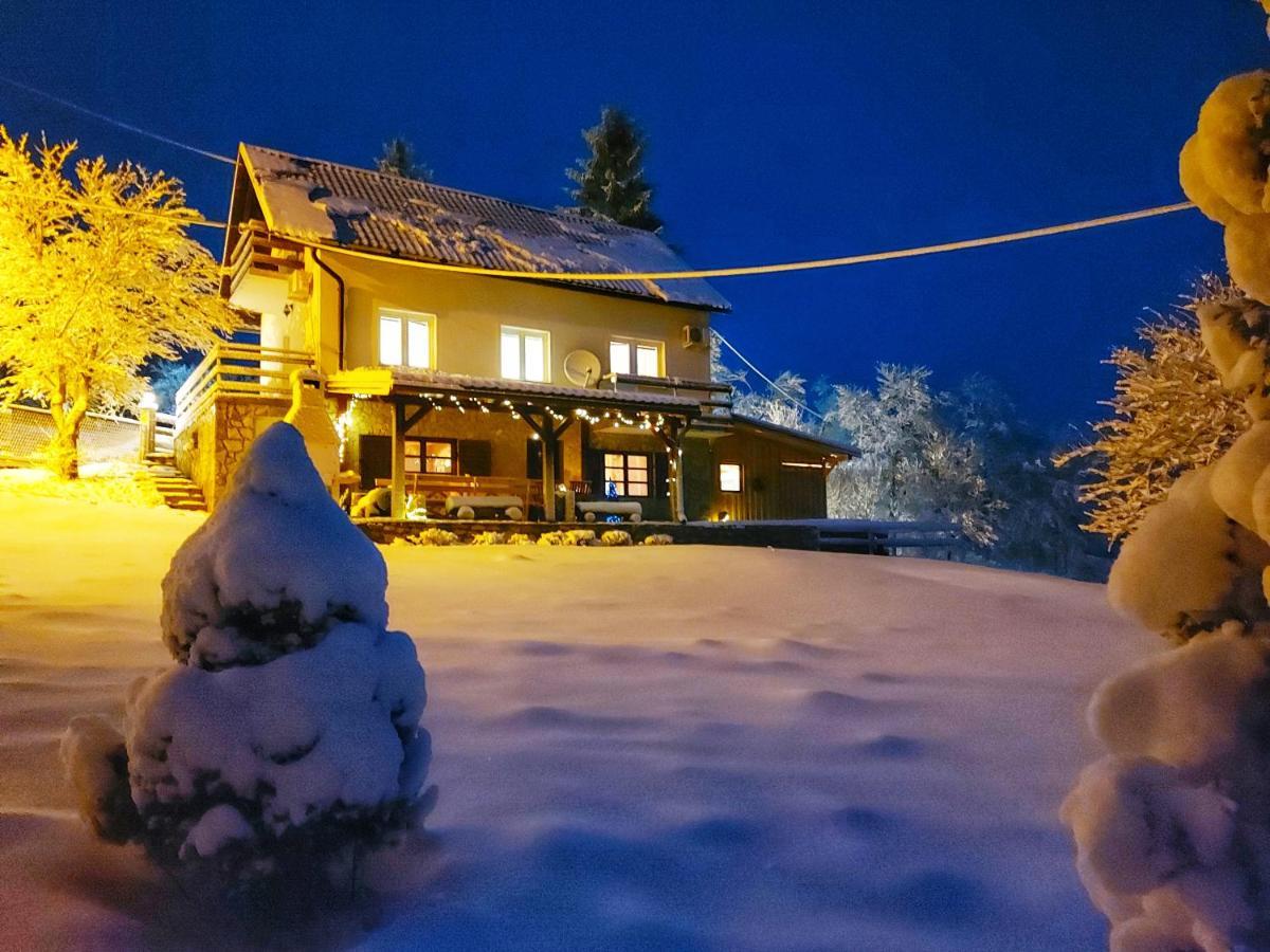 Peter'S Pine Cottage Korenica Εξωτερικό φωτογραφία