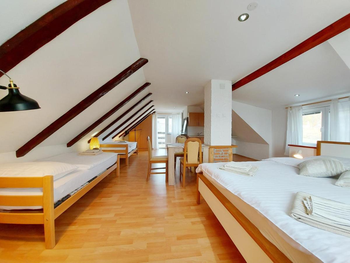 Peter'S Pine Cottage Korenica Εξωτερικό φωτογραφία