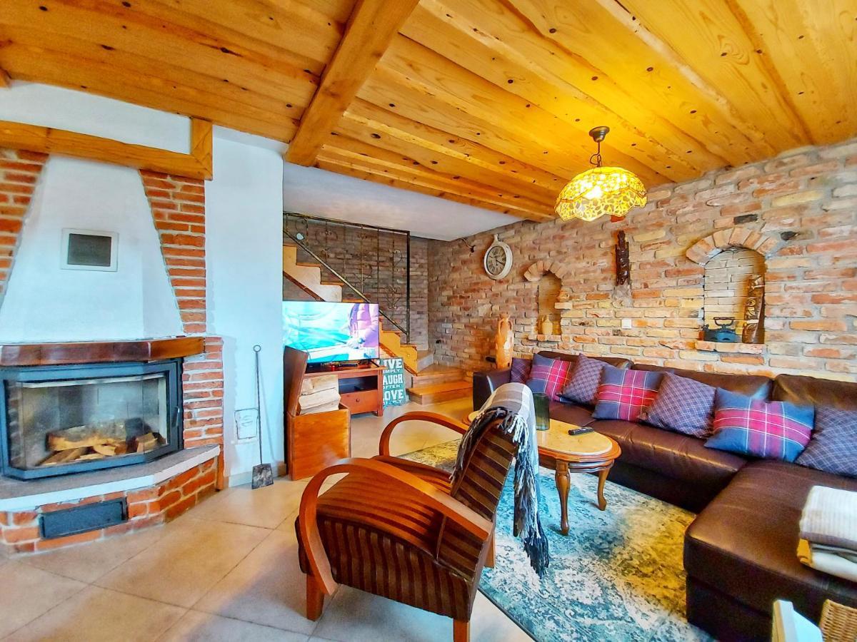 Peter'S Pine Cottage Korenica Εξωτερικό φωτογραφία