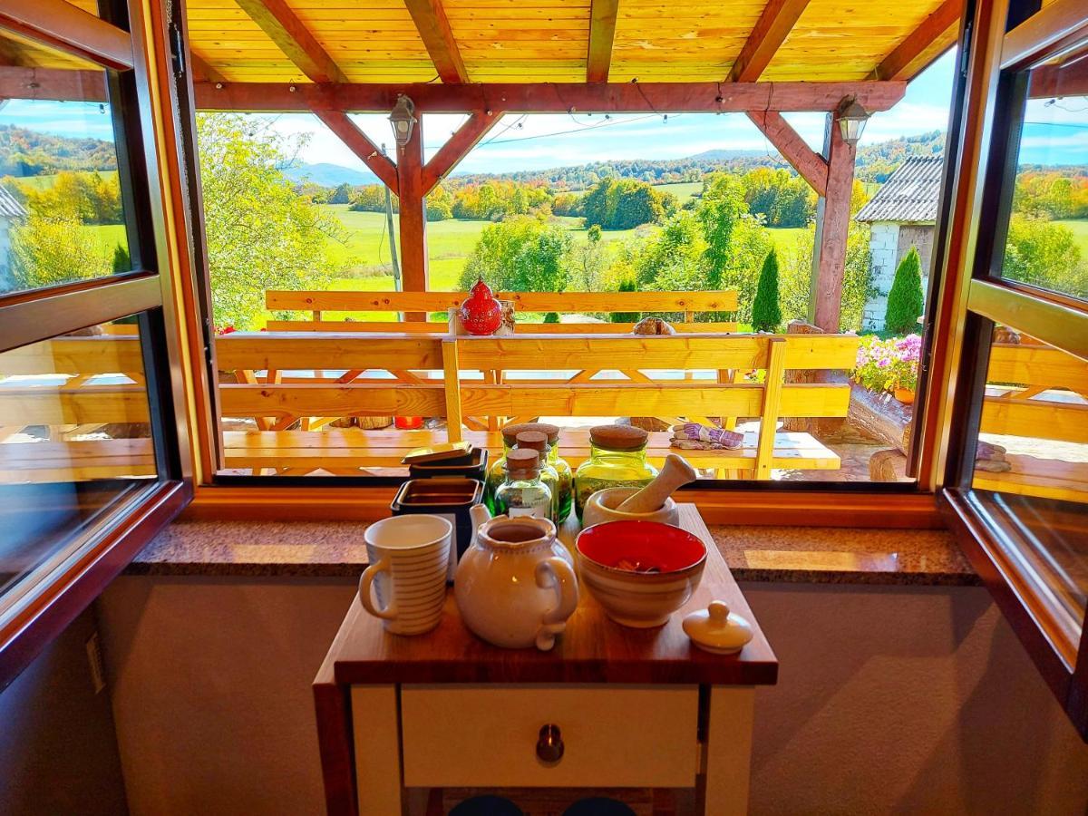 Peter'S Pine Cottage Korenica Εξωτερικό φωτογραφία